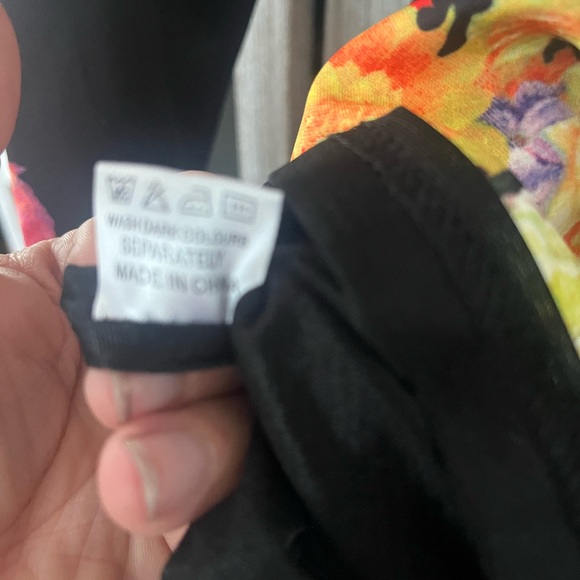 Black Floral Patterned Top - Picture 7 of 7